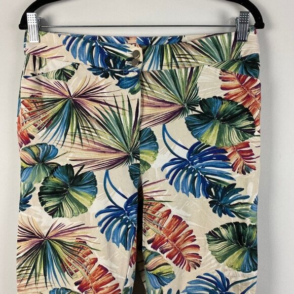 Chicos Pants Womens 0 US 4 Secret Stretch Palm-Print Straight-Leg Crops - Picture 2 of 9